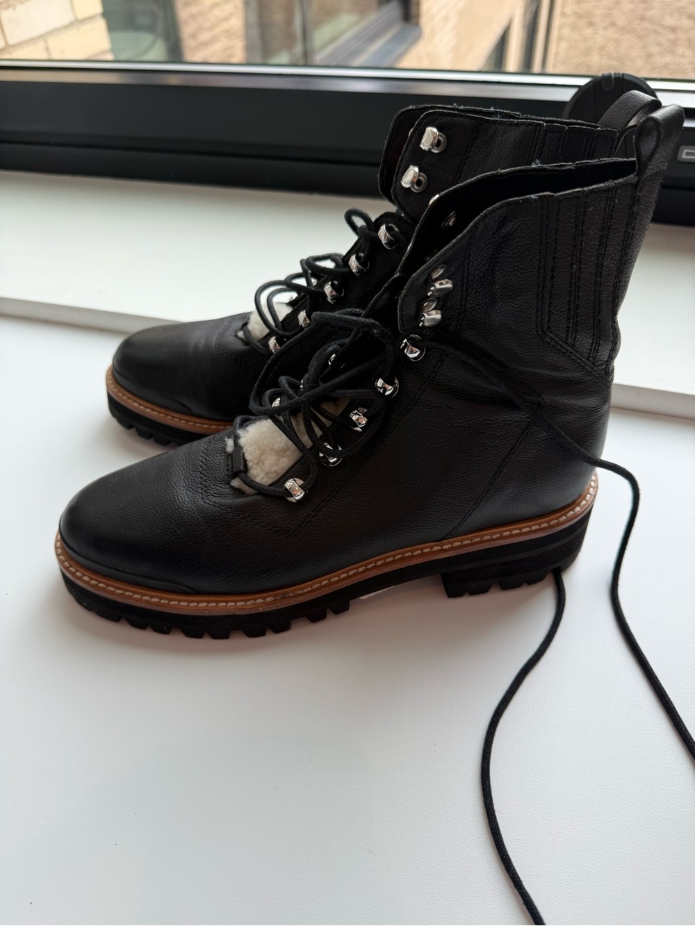 Marc Fisher Izzie Shearling Lace-Up Boots black leather size 9